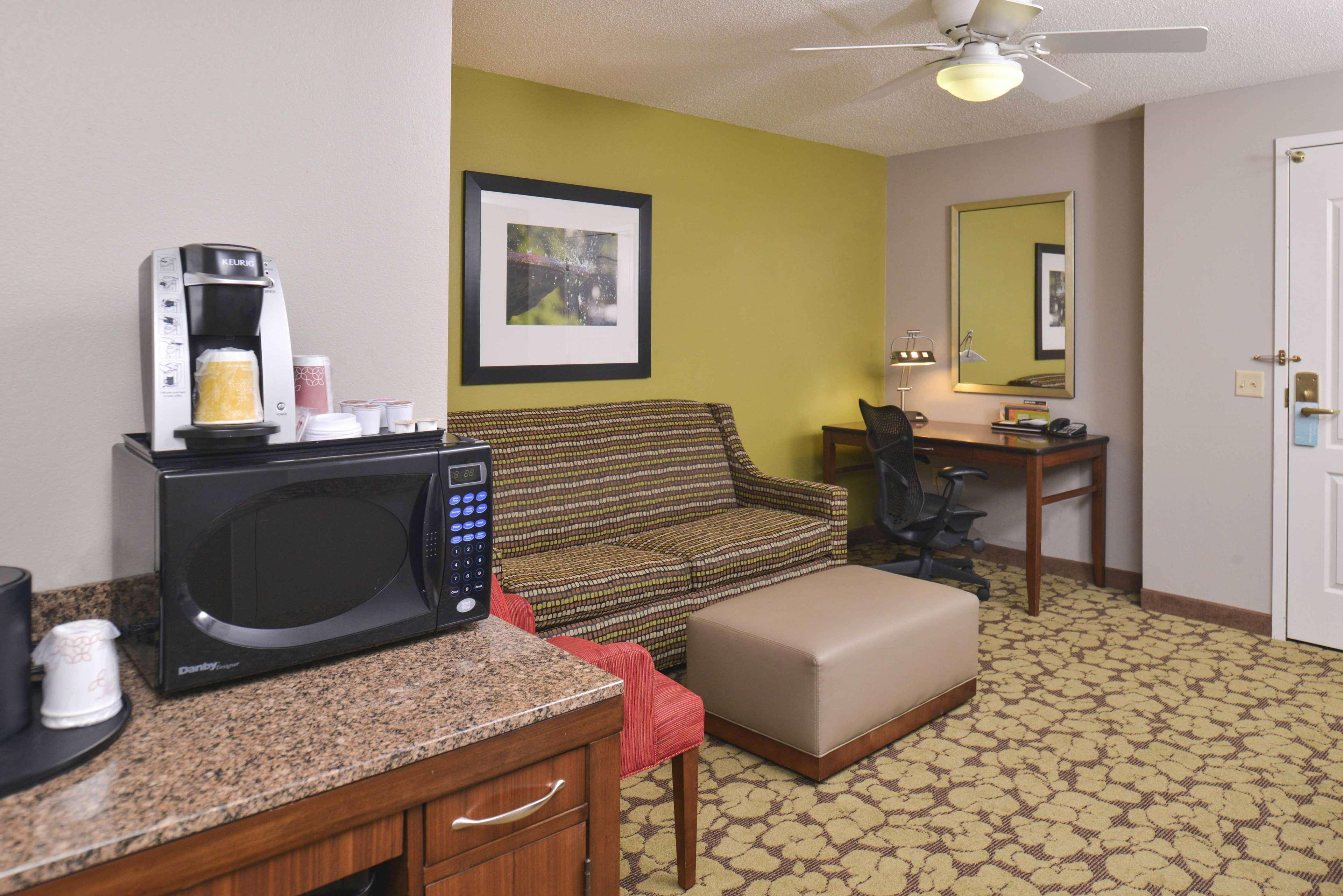 Hilton Garden Inn Indianapolis/Кармел Экстерьер фото