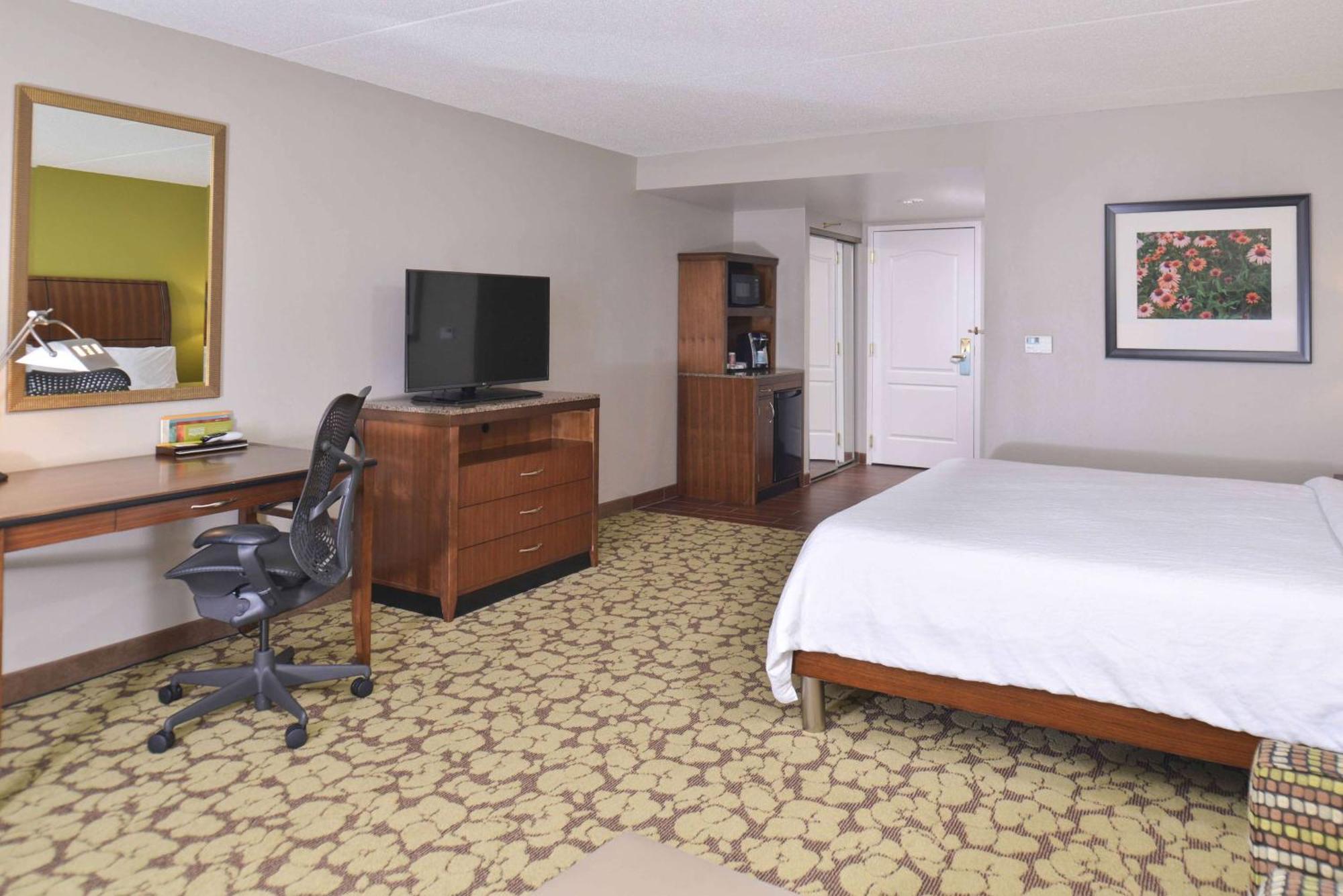 Hilton Garden Inn Indianapolis/Кармел Экстерьер фото