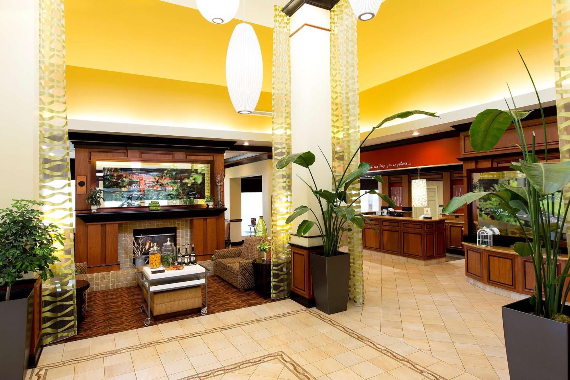 Hilton Garden Inn Indianapolis/Кармел Экстерьер фото