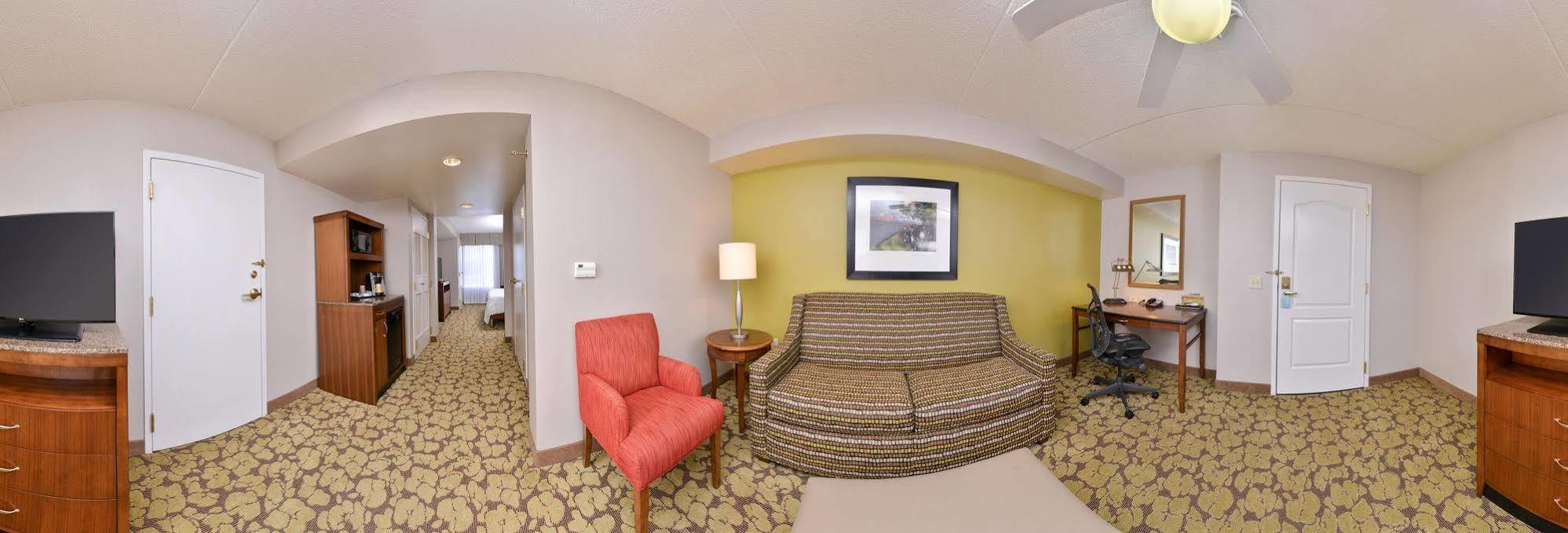 Hilton Garden Inn Indianapolis/Кармел Экстерьер фото
