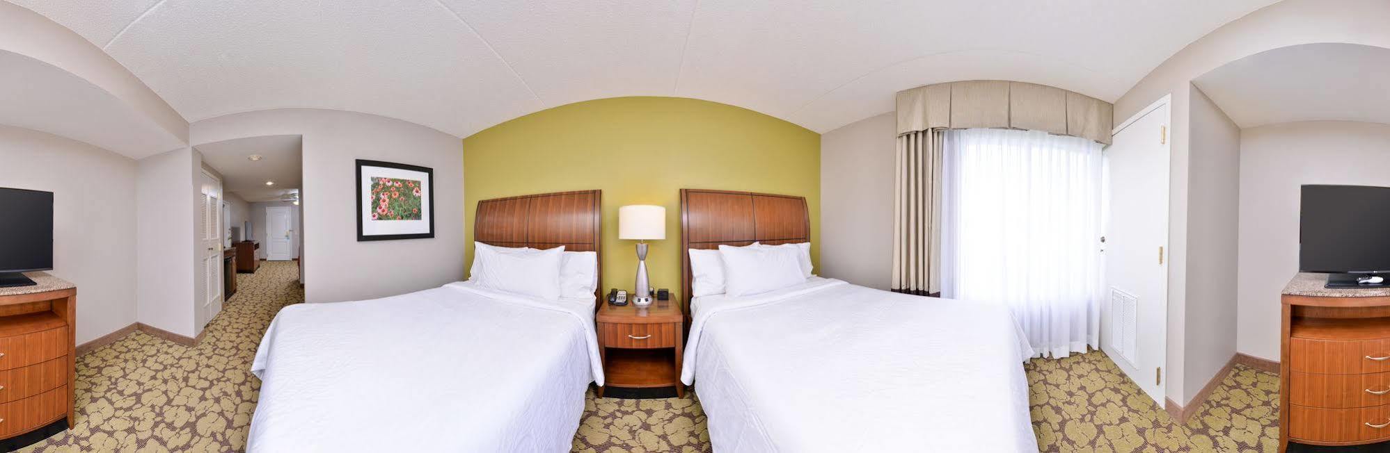 Hilton Garden Inn Indianapolis/Кармел Экстерьер фото
