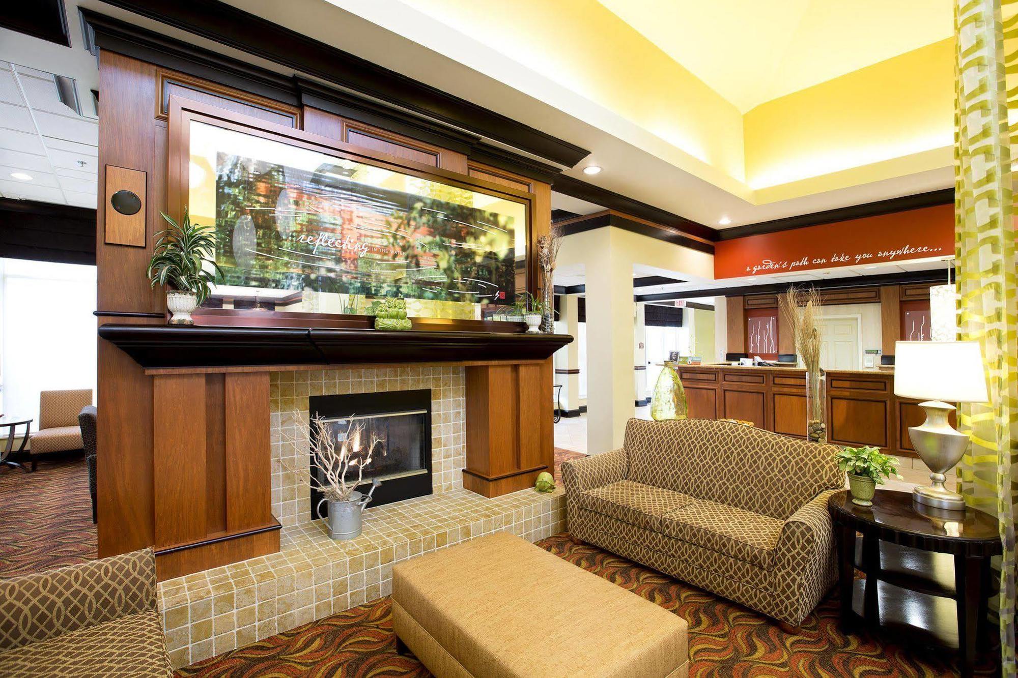 Hilton Garden Inn Indianapolis/Кармел Экстерьер фото